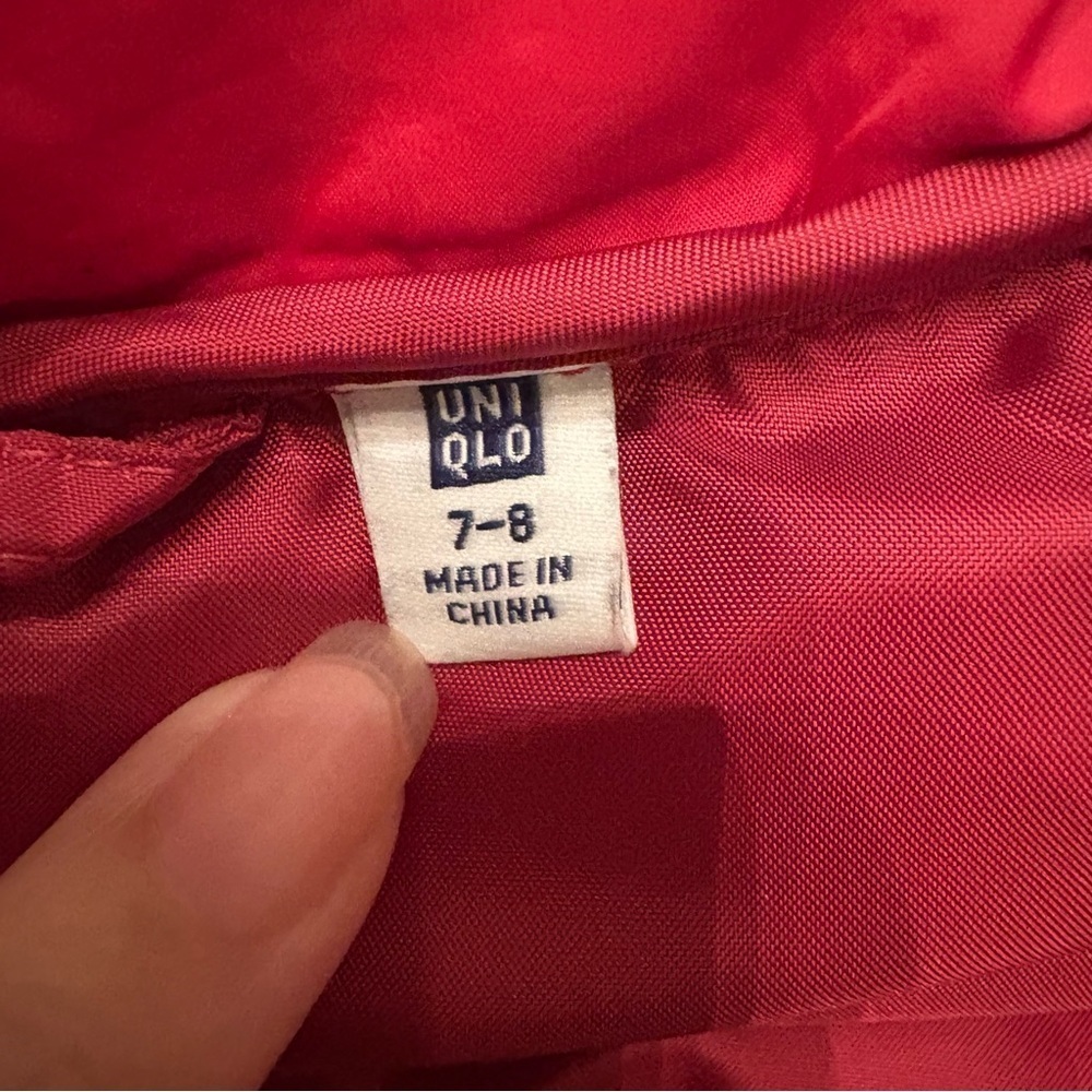 UNIQLO Red Kids Hoodie Puffer Zipped Jacket Size 7-8 Years-Unisex - Picture 5 of 7